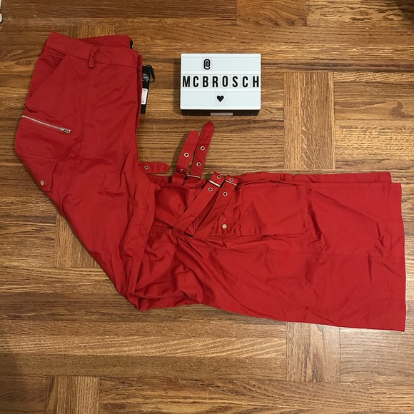 Fashion Nova Red Flare Leg Cargo Pants New With Tags Size XL - Picture 8 of 9